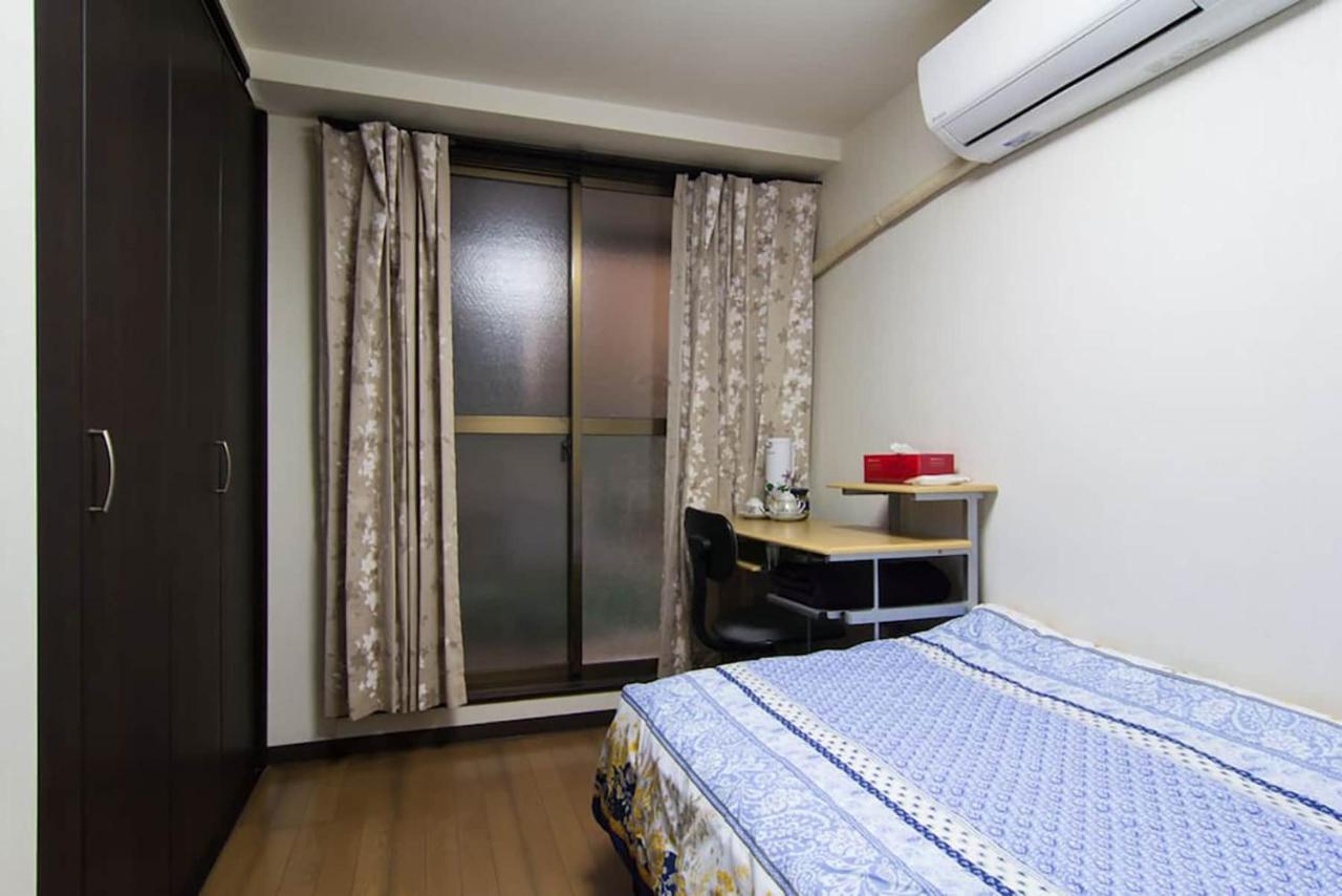 Single Room with Shared Toilet