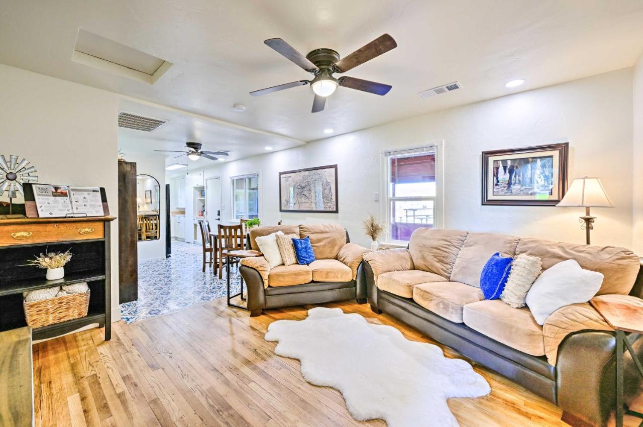 Peaceful Ranch Home with Sierra Nevada Views - Ferienwohnung Woodlake