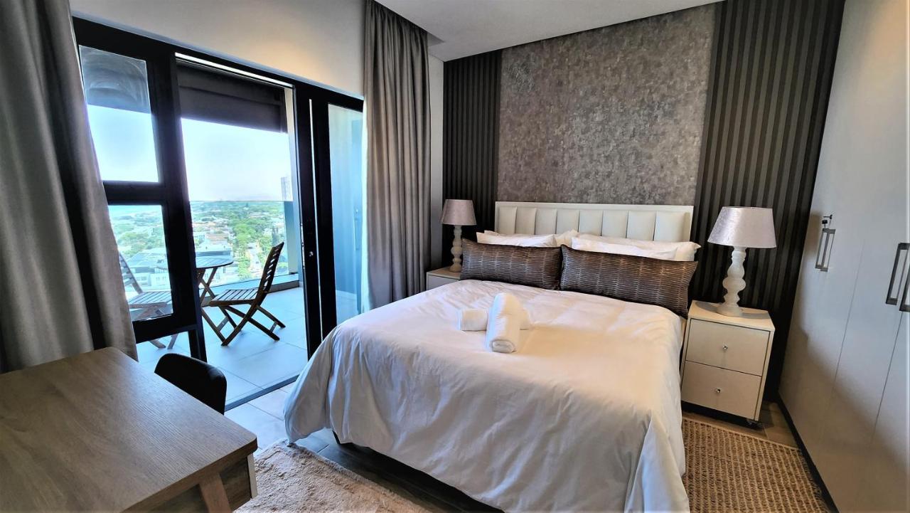B&B Durban - 1807 Oceans Apartment - by Stay in Umhlanga - Bed and Breakfast Durban