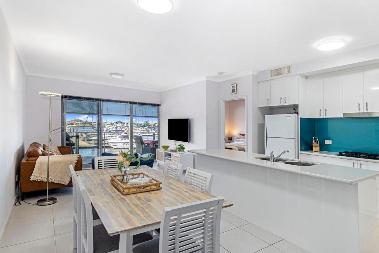 Marina View Port Geographe with WiFi - B&B