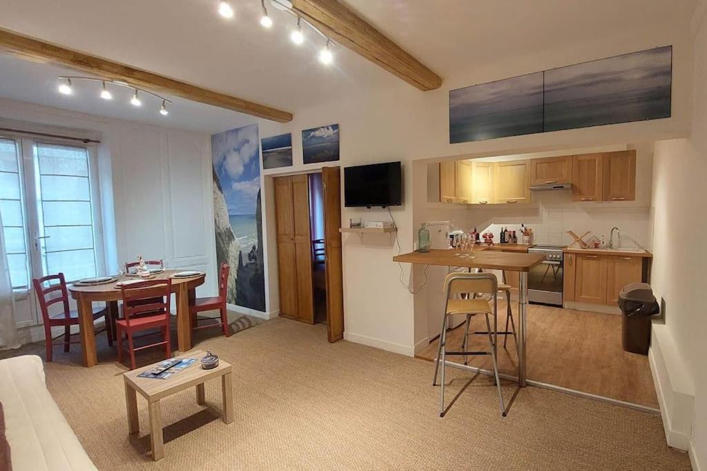 Les petits maillots Hyper centre 4 voyageurs BY HOLIDIEPPE - B&B Dieppe