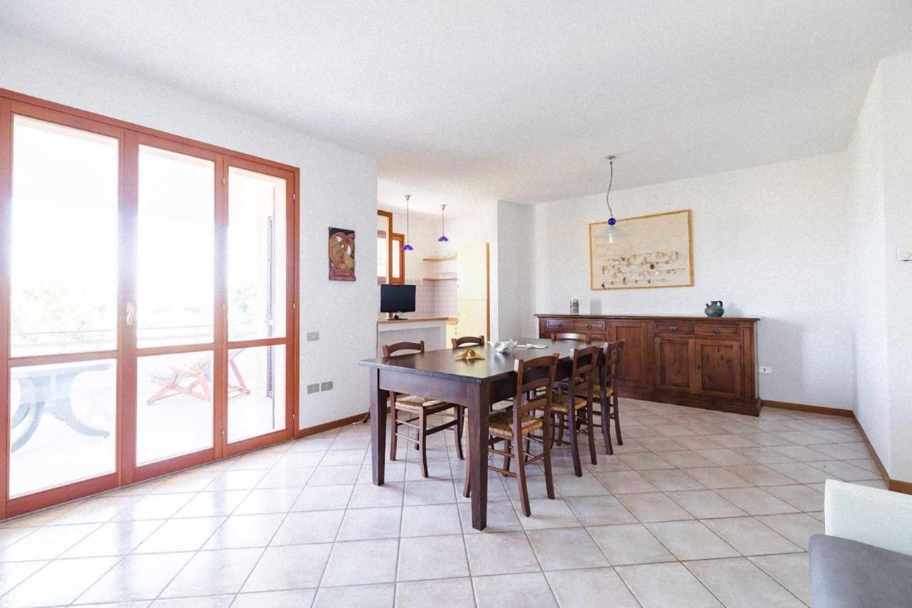 R08 Ampio trilocale con terrazzo panoramico - B&B