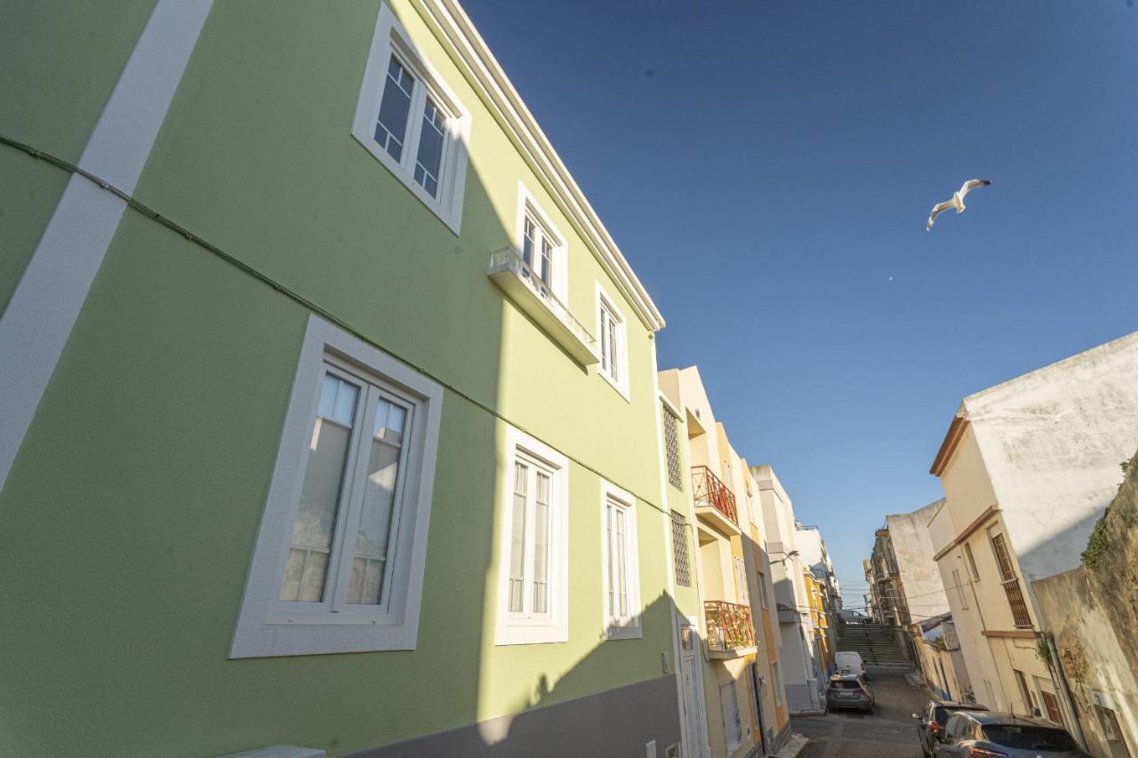 Best Houses 56 - Charming House in Peniche - B&B