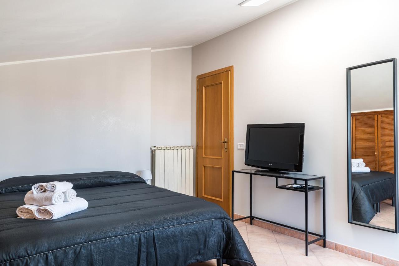 Travelershome Ciampino&Morena GuestHouse - Chambres d'hôtes Rome