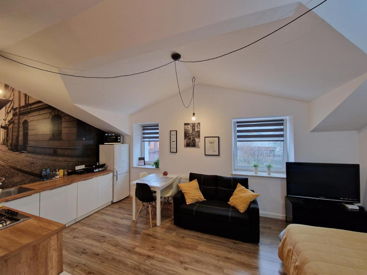 MAX APARTAMENTY LUBLIN przy PKP, klimatyzacja, parking - B&B Lublin