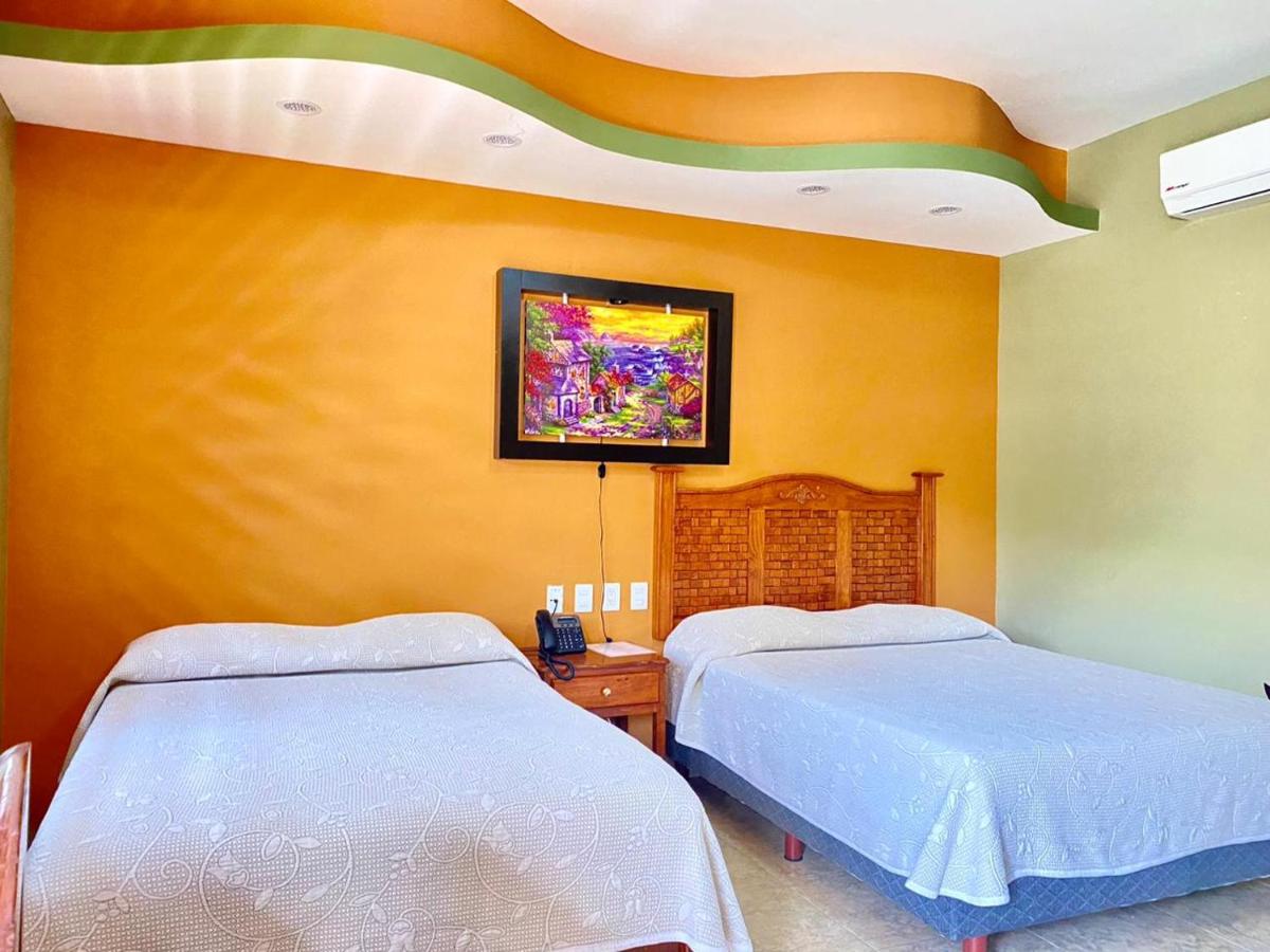 B&B Jalpan - HOTEL RESTAURANTE TEQUILA - Bed and Breakfast Jalpan