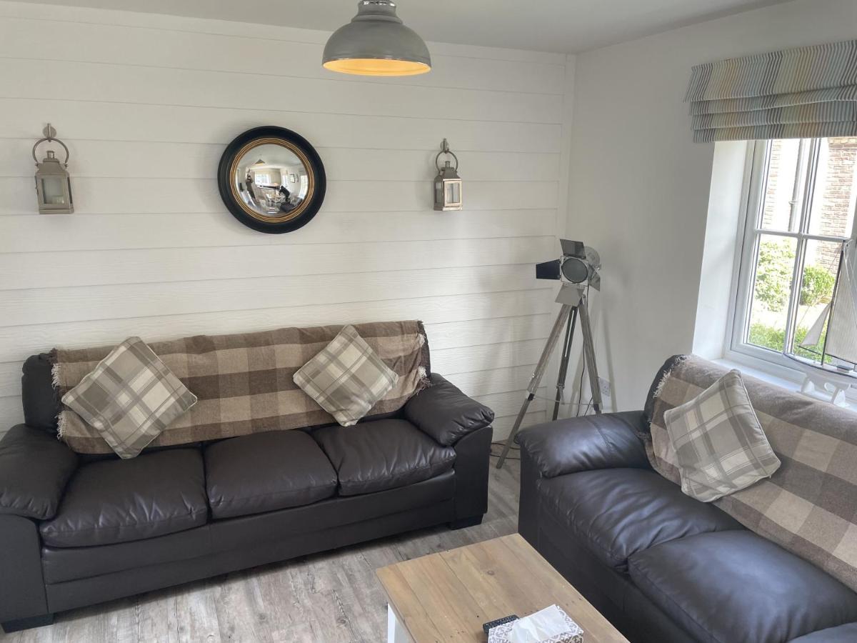 Meadow View - Part of the The Bay Filey Holiday Village with pool, gym and direct beach access, pub, restaurant, tennis and meadows walks - Chambres d'hôtes Filey