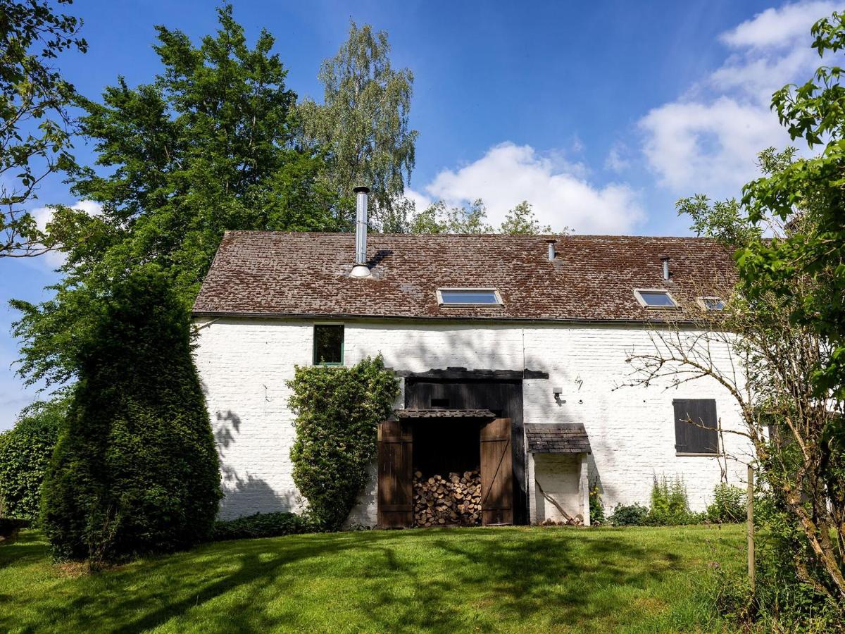 B&B Mont Jumont - Old Farmhouse in Sivry-Rance with Garden - Bed and Breakfast Mont Jumont