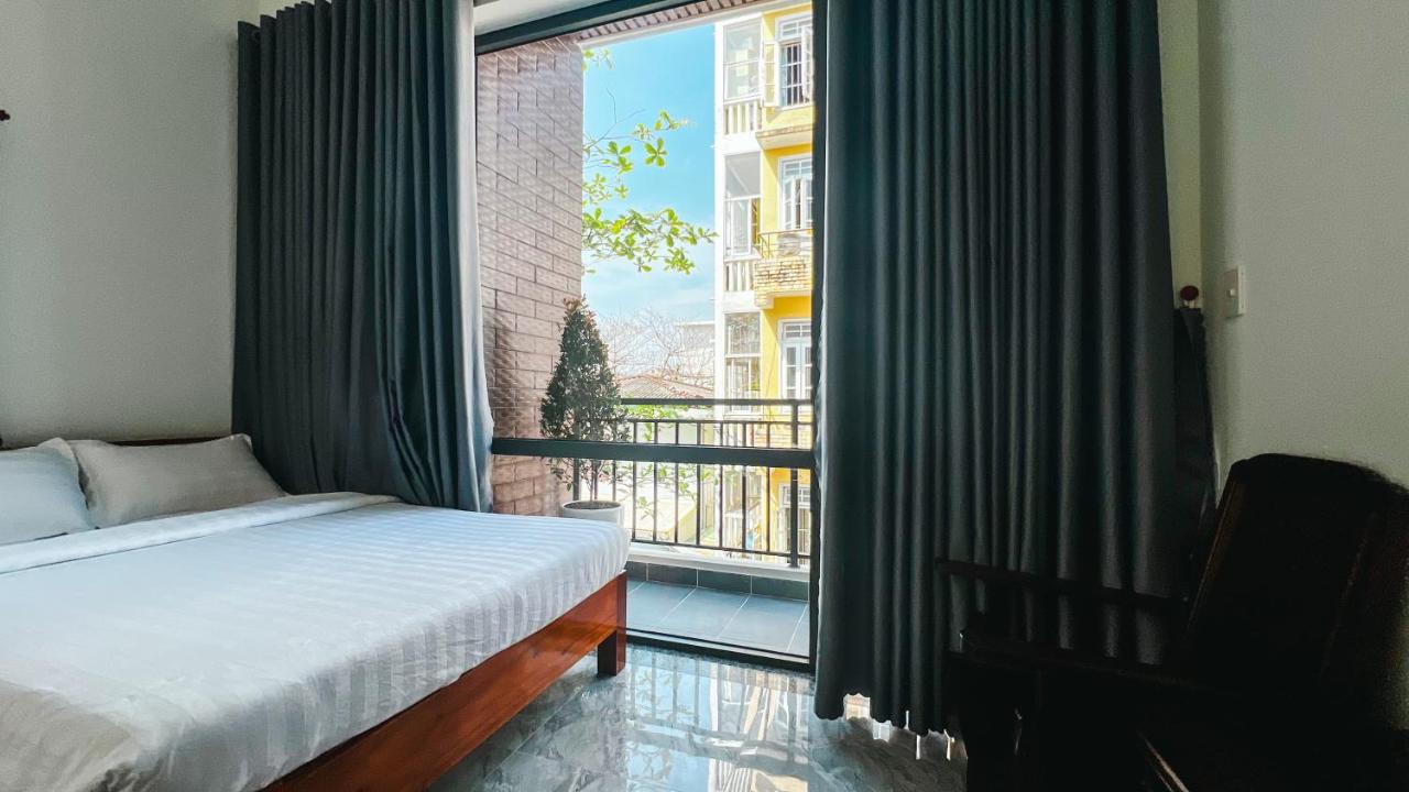 Mini hotel Lạc Hồng - Bed and Breakfast