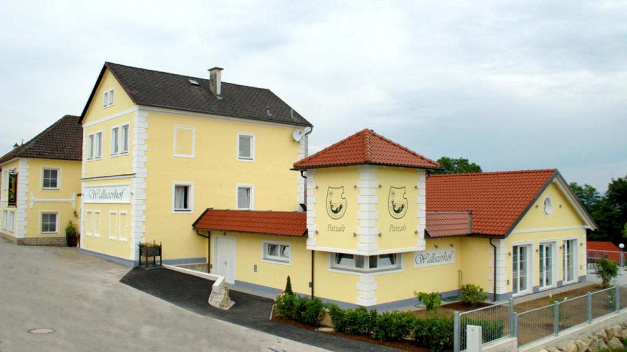 B&B Wallsee - Wallseerhof - Bed and Breakfast Wallsee