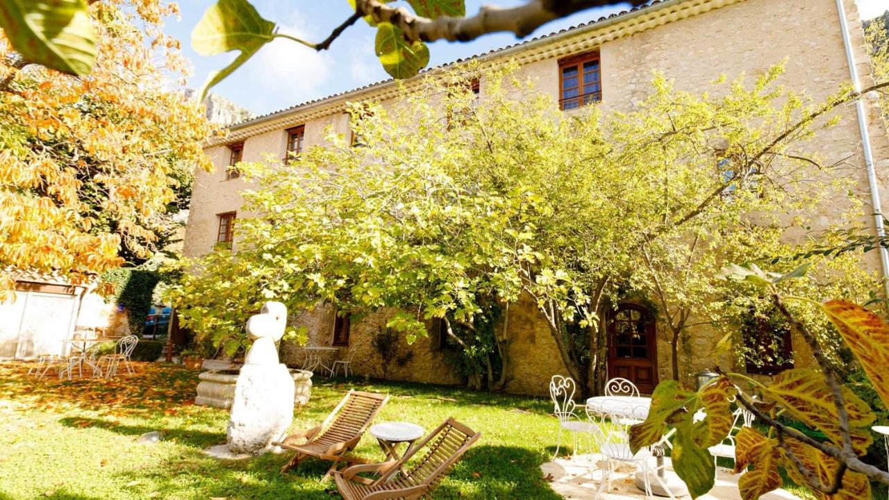 B&B Moustiers-Sainte-Marie - La Bastide du Paradou - Bed and Breakfast Moustiers-Sainte-Marie