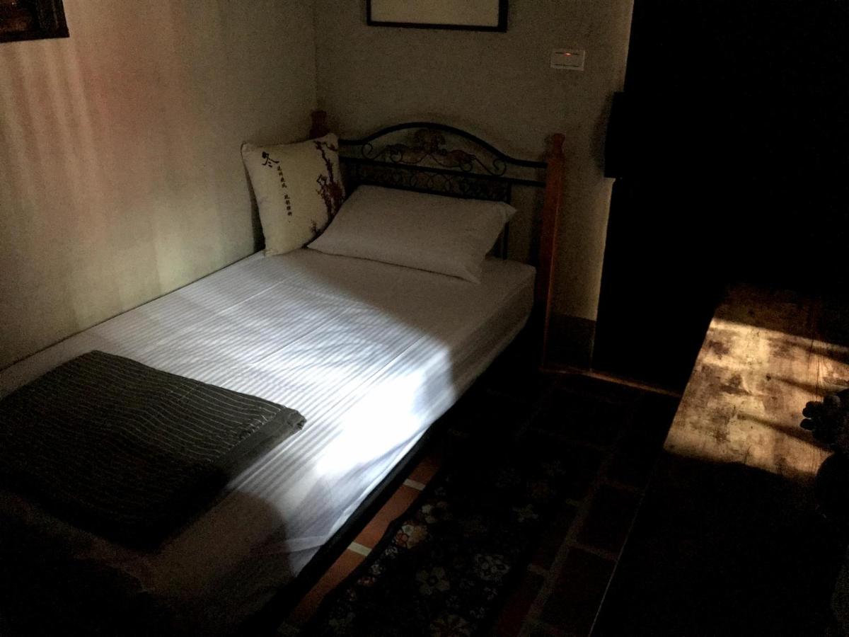 Single Room with Shared Bathroom