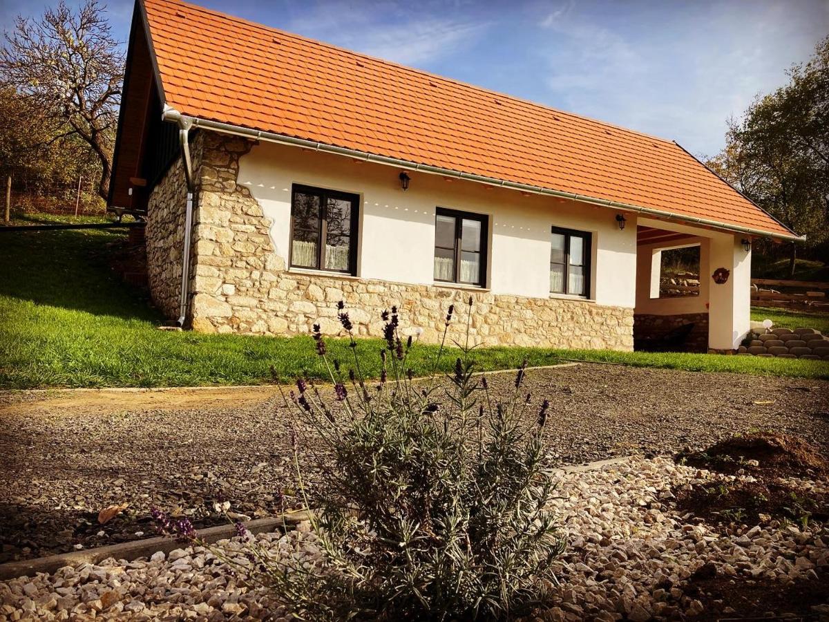 Kishosszúrét Vendégház - B&B