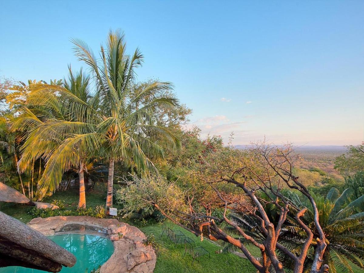 Ehlathini Game Lodge - B&B