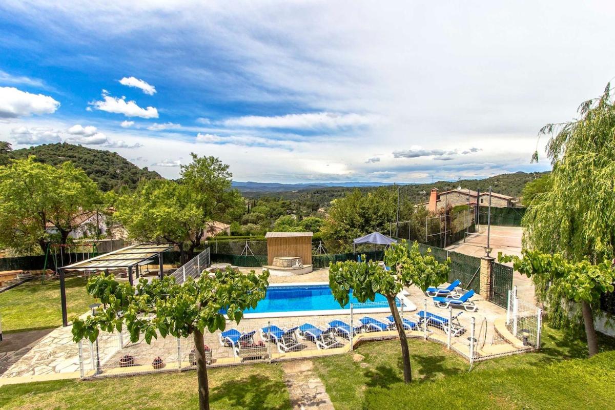B&B Rellinás - Catalunya Casas Divine and Delightful in Barcelona countryside Pool, Tennis, Billiards and More 50 km's to Barca! - Bed and Breakfast Rellinás
