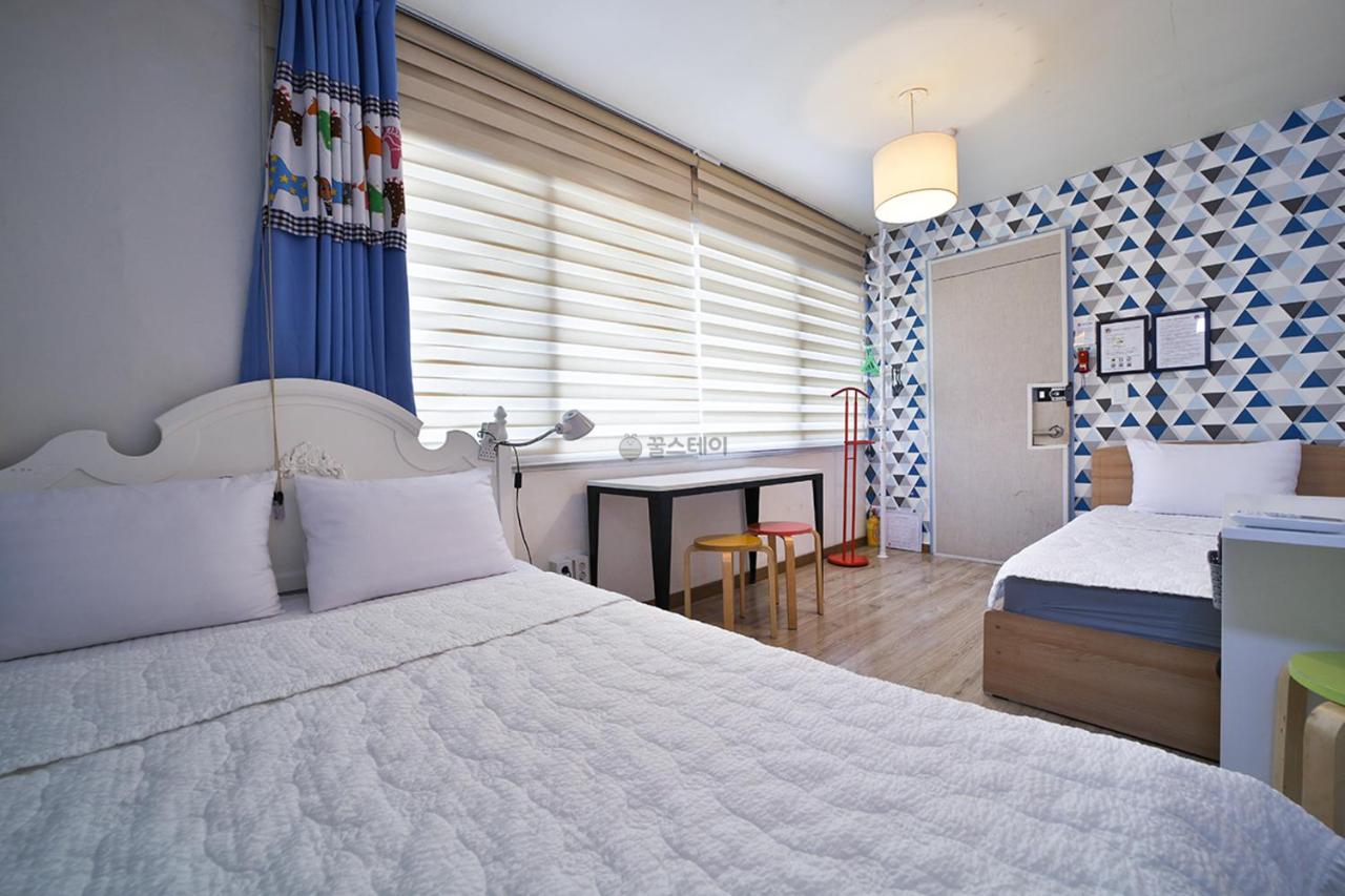 Camera Tripla con Bagno in Comune