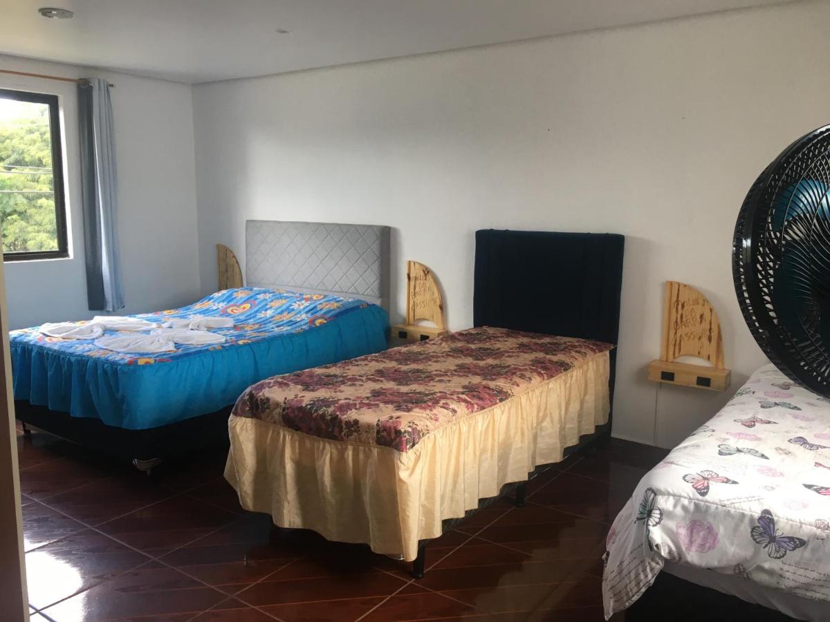 Dreibettzimmer mit eigenem Bad