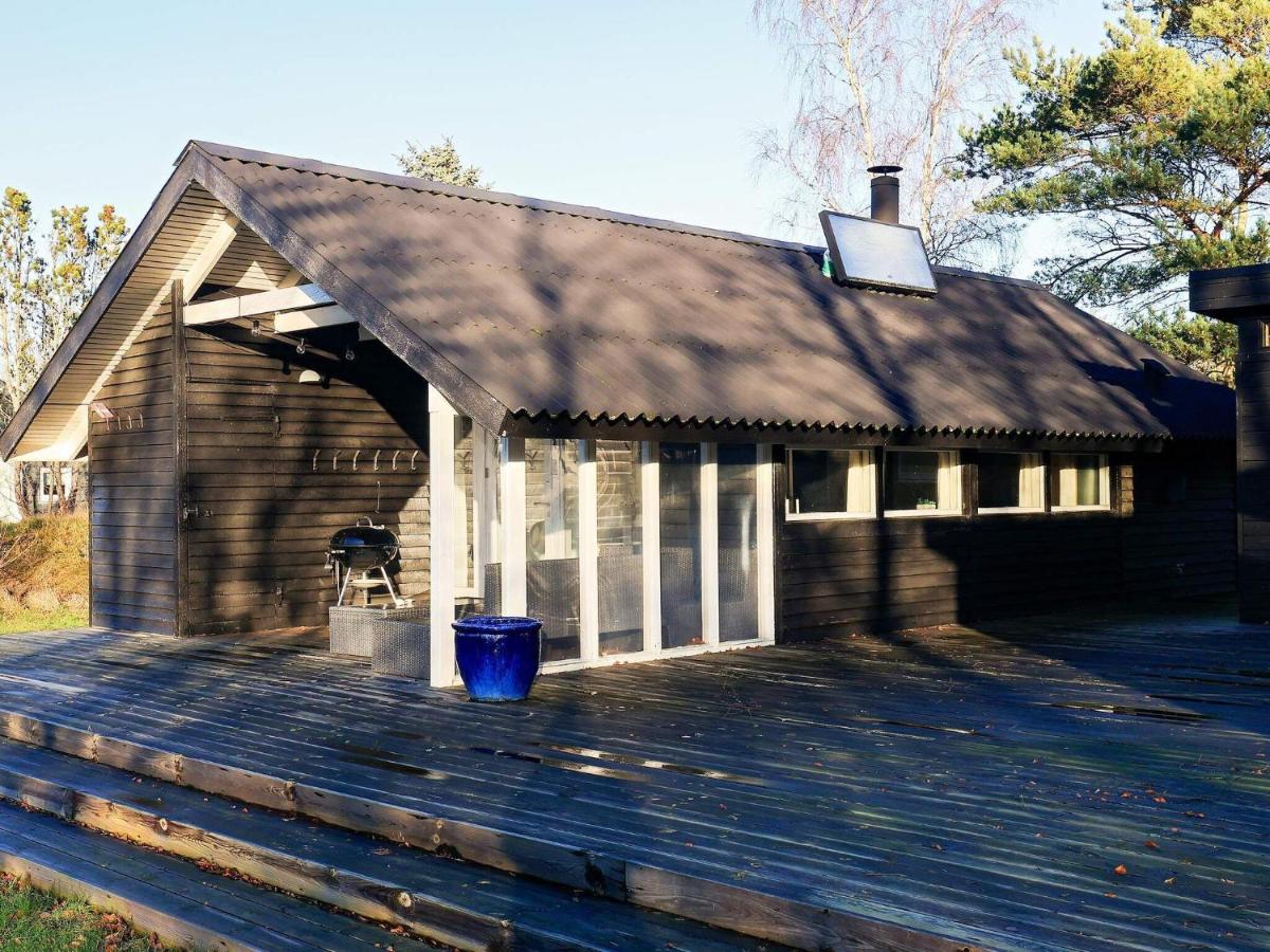 B&B Ålbæk - 4 person holiday home in lb k - Bed and Breakfast Ålbæk