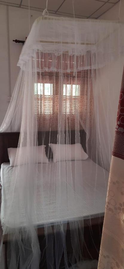 B&B Weligama - New Cinnamon Garden Room 2 - Bed and Breakfast Weligama