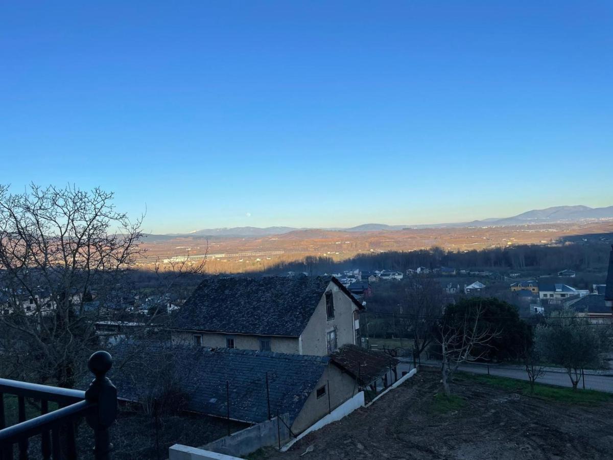 Casa turismo rural Becar - B&B Corullón