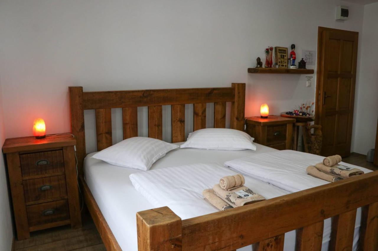Zimmer mit Queensize-Bett