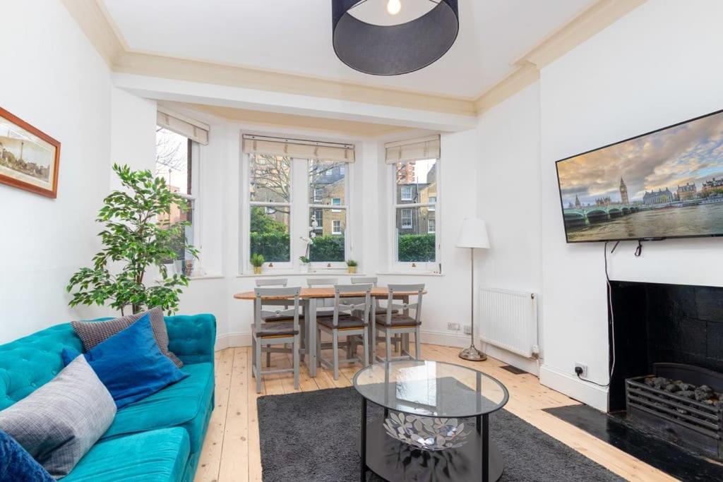 Elegant 3Bedroom Apartment in the Heart of Chelsea - Ferienwohnung London