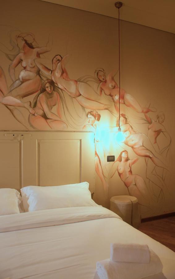 B&B Trieste - La Stazione degli Artisti - Bed and Breakfast Trieste