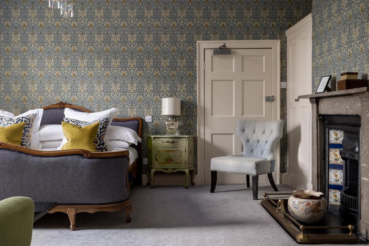 Simmonds Room