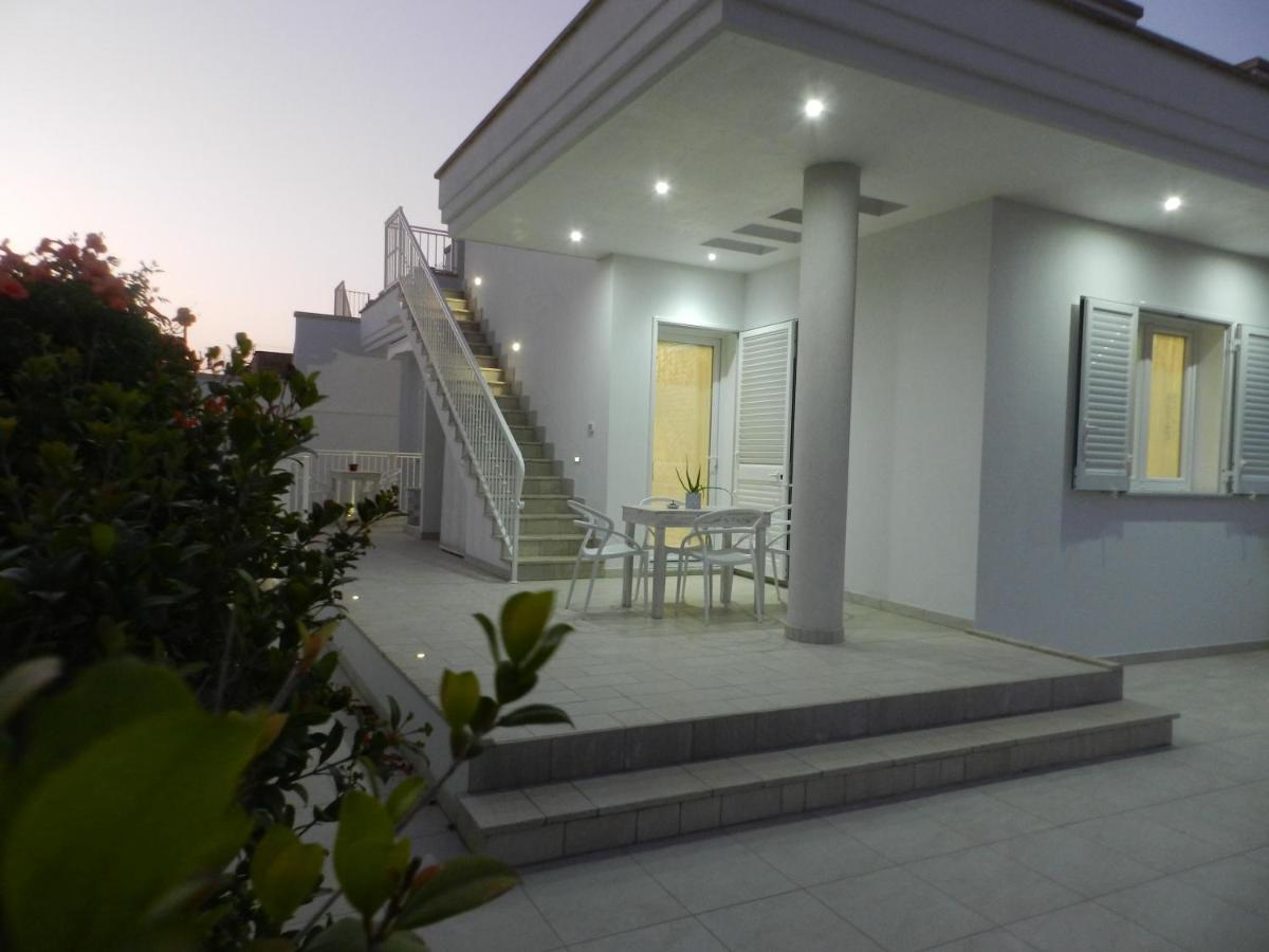 A Pochi Metri Dal Mare - B&B