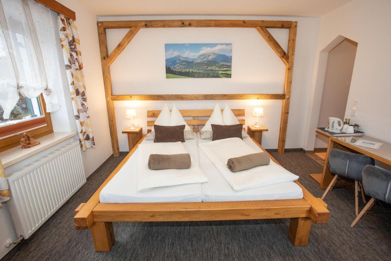 Chambre Double - Vue sur Montagne