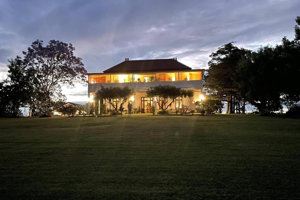 Leconfield House - B&B