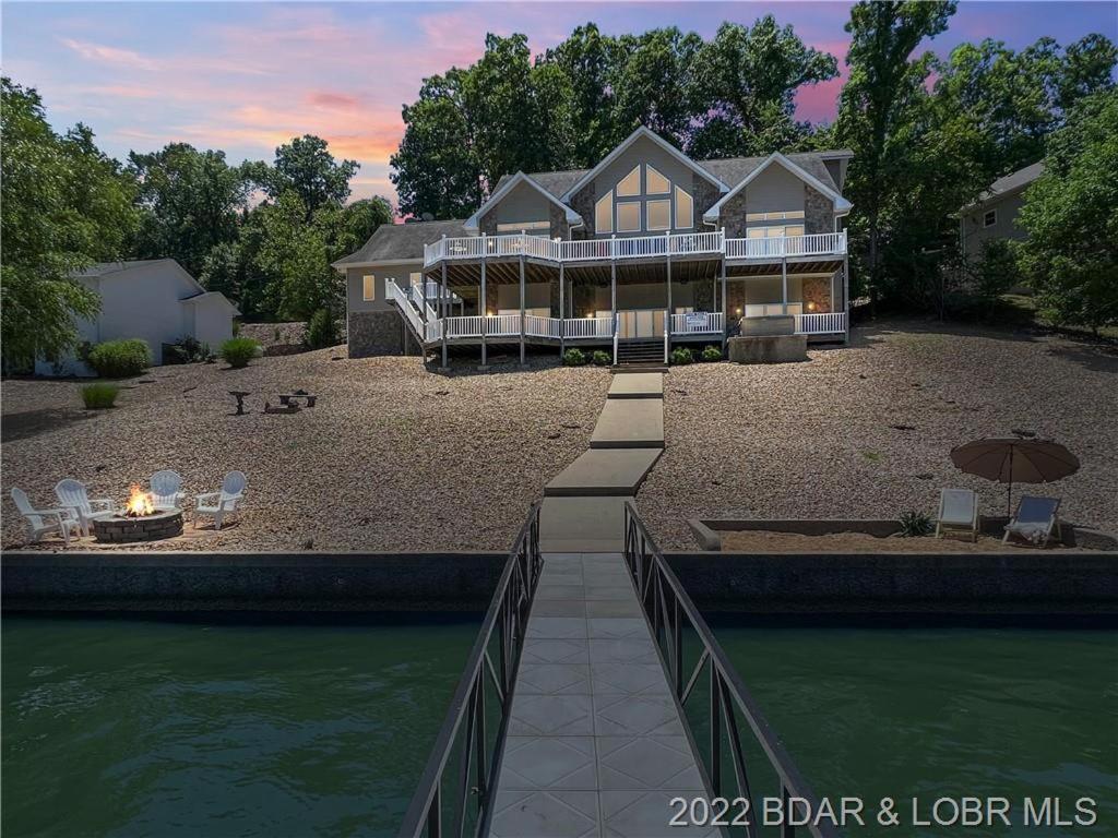 Amazing Vacation Home on the 56 MM, Dock, Water Toys, Fire Pit, 5 bedrooms/5 baths - Ferienwohnung