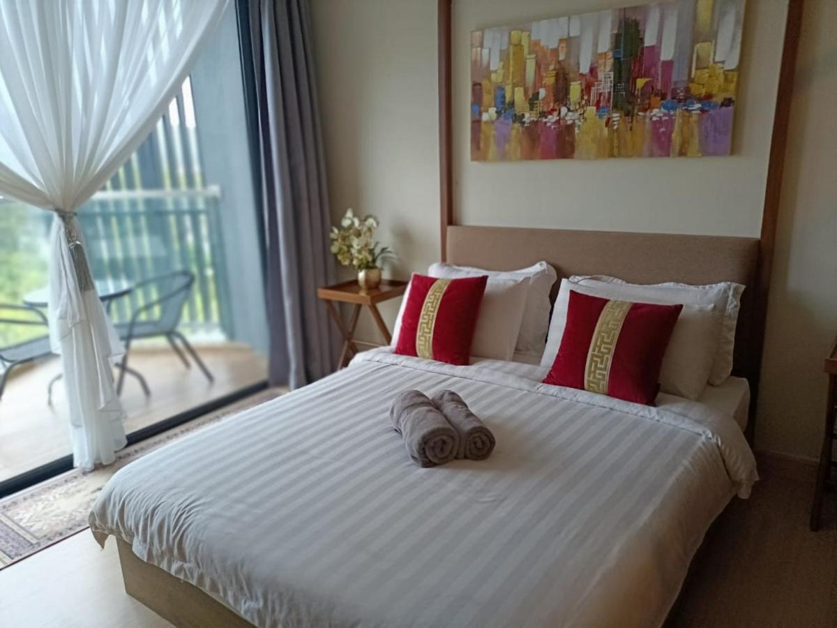 B&B Kuantan - Timurbay Seafront Residence By Ozzy Azizi - Bed and Breakfast Kuantan