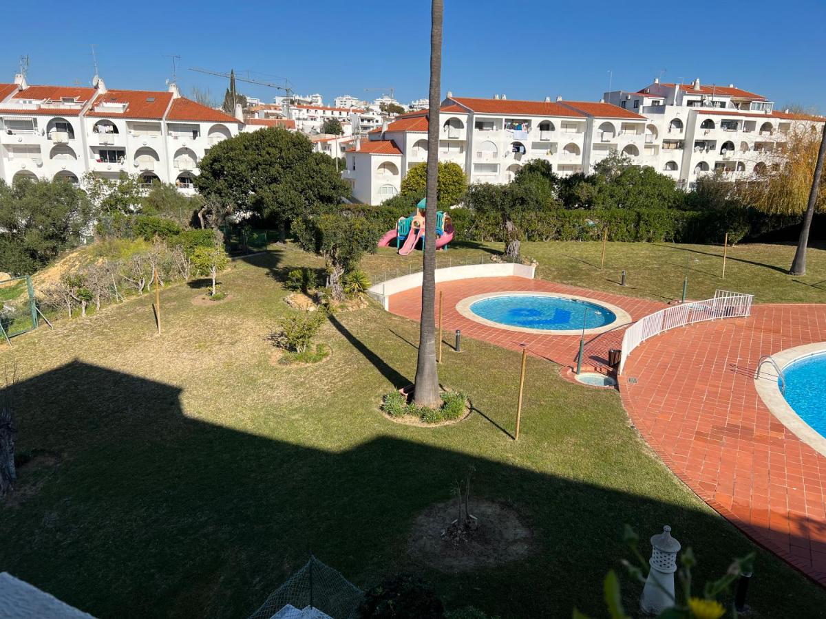 Painel de Albufeira - B&B