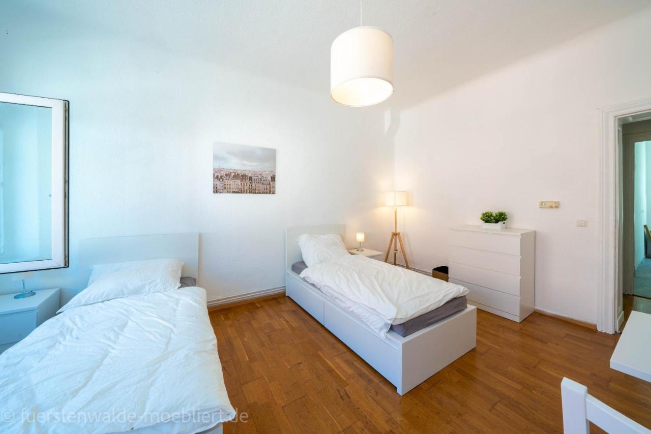 Apt Watt 2 Zimmer 55qm TV Waschmaschine Trockner Vollausstattung zentral - Chambres d’hôtes Fürstenwalde