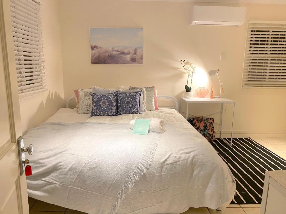 B&B Brisbane - Cosy Haven For Females Only or Females & Child/ren - Bed and Breakfast Brisbane