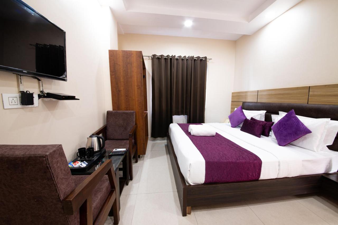 B&B Haridwar - Perfect Stayz Dwarkesh - Hotel Near Haridwar Railway station - Bed and Breakfast Haridwar