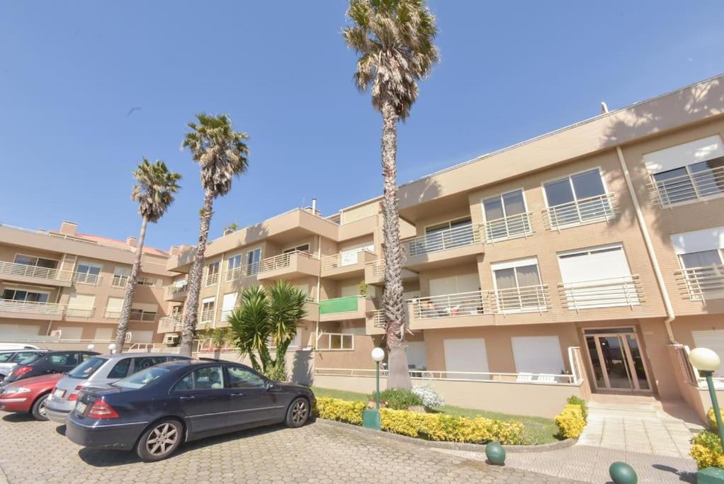 Rocha’s Apartment REMODELADO! Na praia com terraço - Ferienwohnung