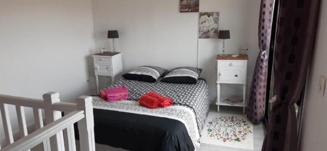 Duplex de charme avec terrasse au coeur du village - B&B Lorgues