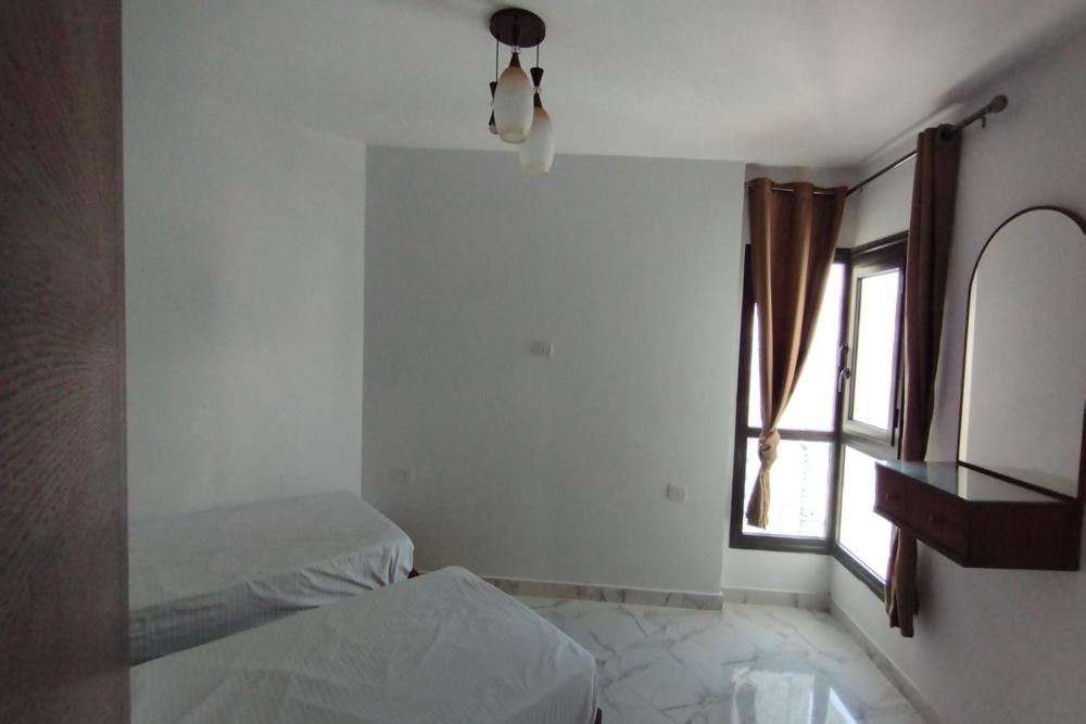 Appartement met Uitzicht op het Zwembad