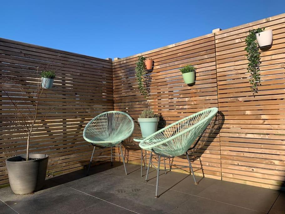 Maison en plein centre avec terrasse et jardin - Chambres d’hôtes