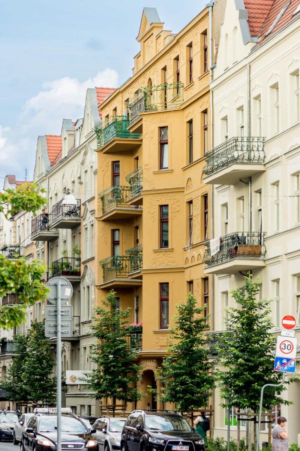 Małeckiego 21B - B&B