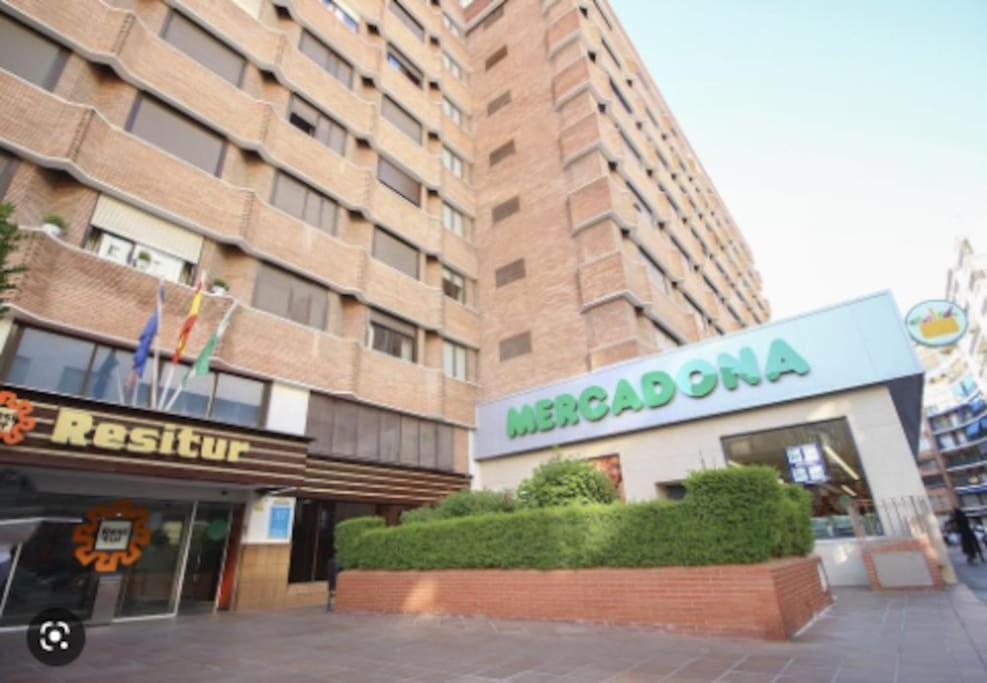 NEW Suite reformada con excelente ubicación - Bed and Breakfast Sevilla
