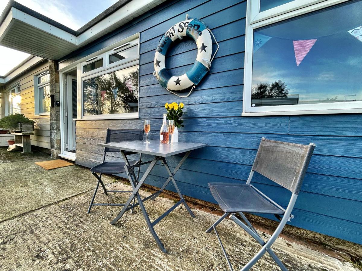 Wight Waves Holidays - B&B