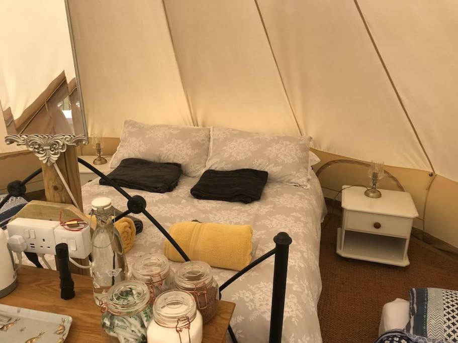 B&B Truro - Cox Hill Glamping Badger - Bed and Breakfast Truro