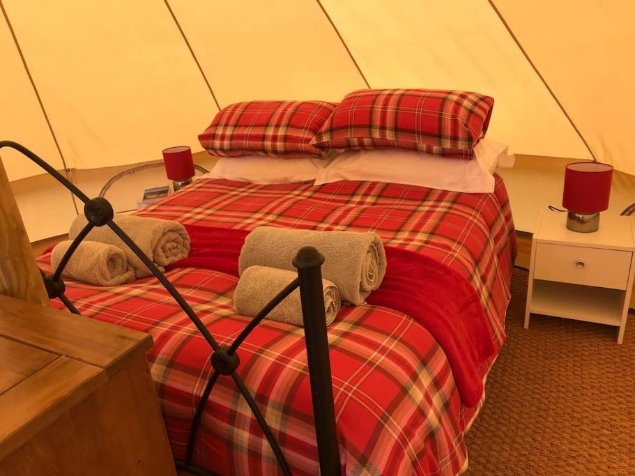 Cox Hill Glamping Benson - B&B