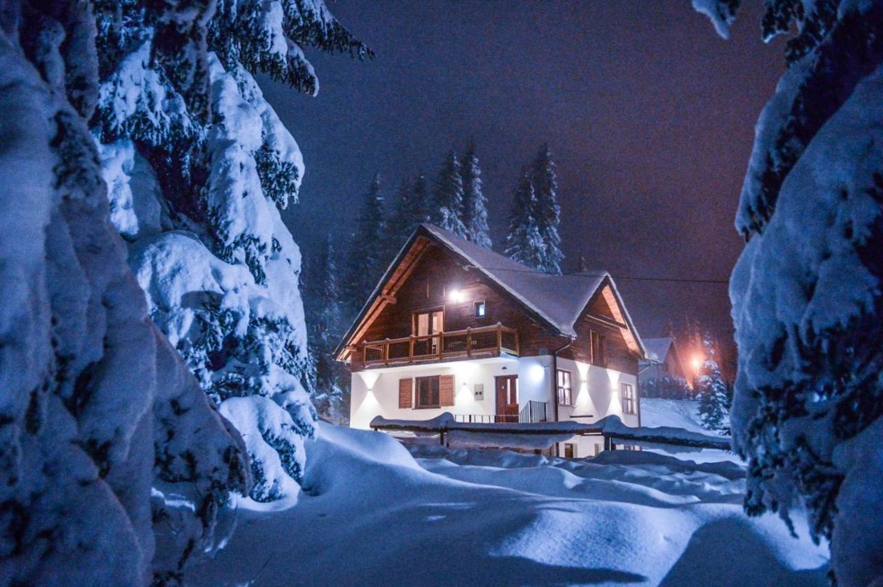 B&B Jahorina - Apartmani Pahulja - Bed and Breakfast Jahorina