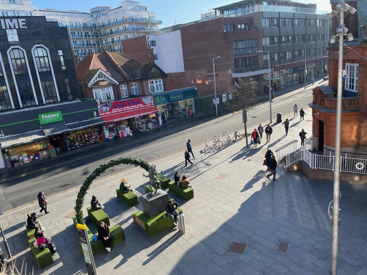 3BR Duplex Penthouse Harrow centre - Bed and Breakfast