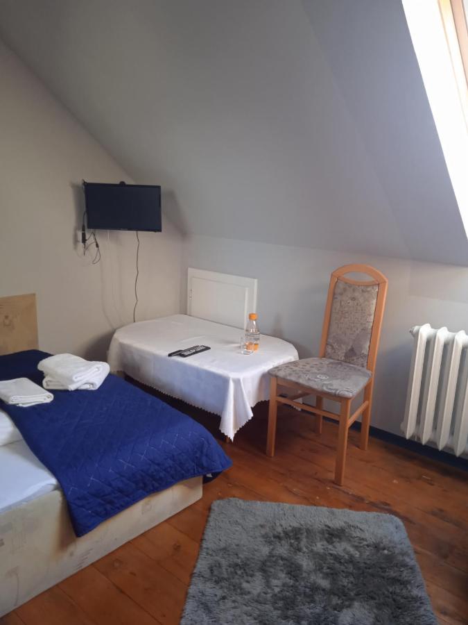 Habitación Doble Pequeña