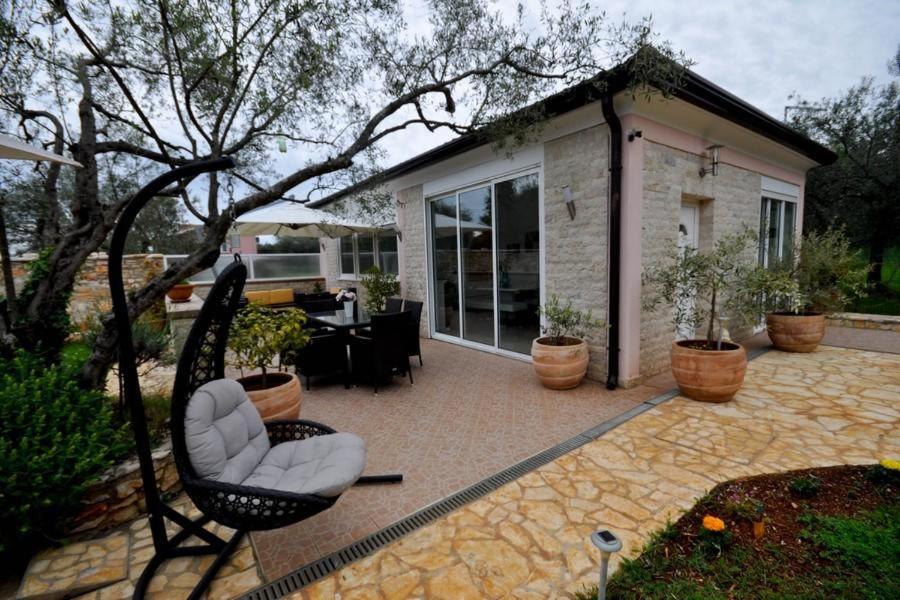 B&B Umag - Holiday Home M - Bed and Breakfast Umag